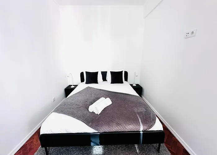 The Redondo House - No 4e1 - Comfortable Two-bedroom Apartmán *
